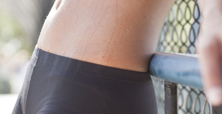 THE MUSCLE GROUPS TO TARGET FOR a FLAT STOMACH - AND THE