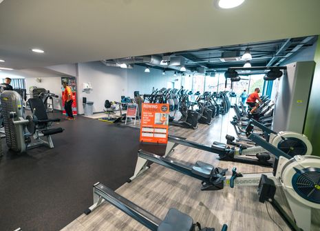 Photo of Farnham Leisure Centre