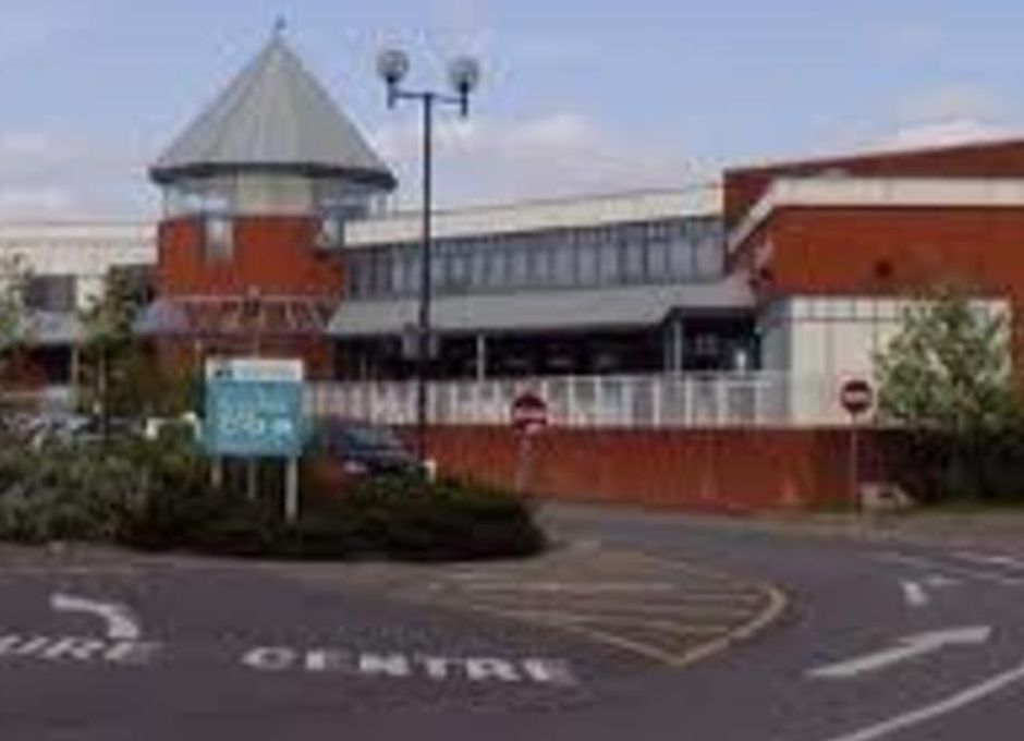 Stourbridge leisure centre jobs